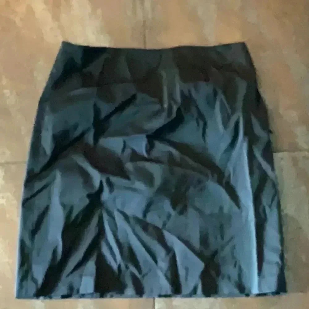 Women’s work pencil skirt